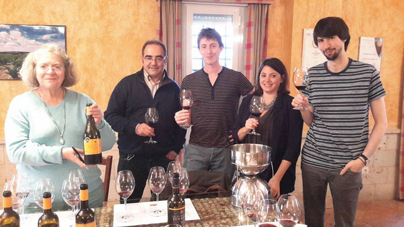 La Master of Wine Angela Muir en Bodegas Sobreño