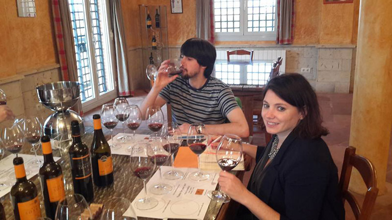 La Master of Wine Angela Muir en Bodegas Sobreño