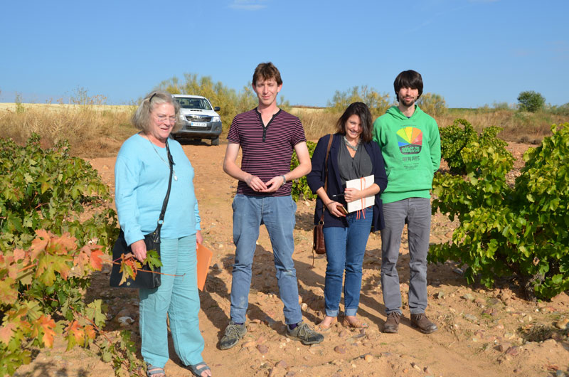 La Master of Wine Angela Muir en Bodegas Sobreño