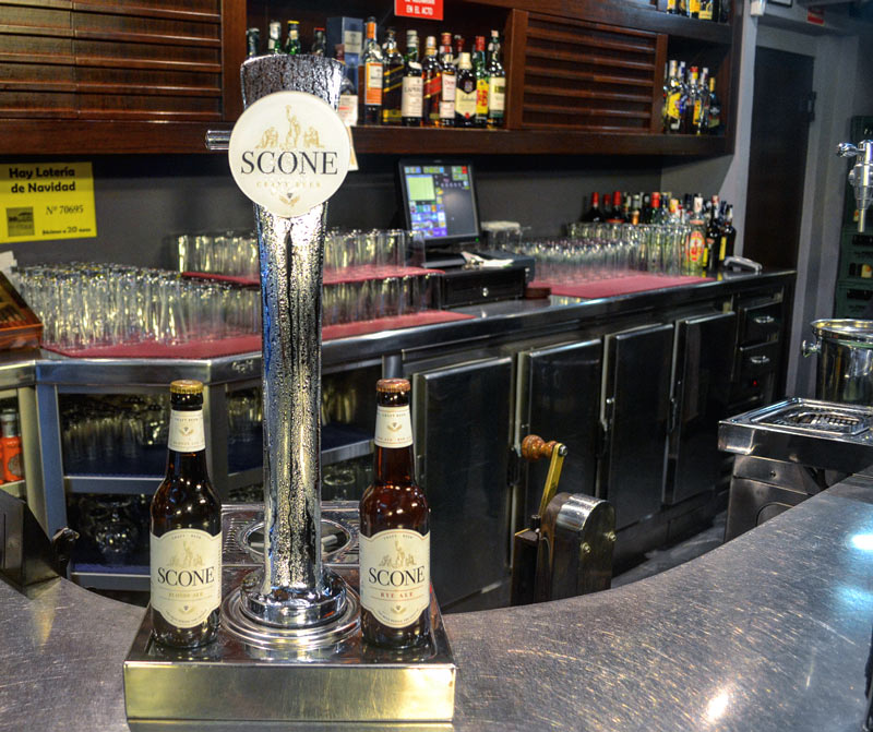 Bar-Merendero El Cruce de Gijón - Barra de la zona bar Bar-Merendero El Cruce de Gijón - Barra de la zona bar