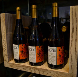 Vino Blanco Rocío Godello 2015 Restaurante EGB Gastrochenta en Gijón by Alejandro Urrutia Vino Blanco Rocío Godello 2015 Restaurante EGB Gastrochenta en Gijón by Alejandro Urrutia